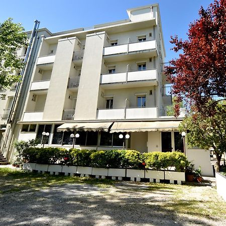 Hotel Marika Rimini Extérieur photo