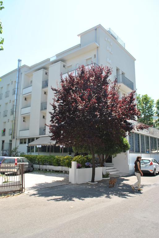 Hotel Marika Rimini Extérieur photo