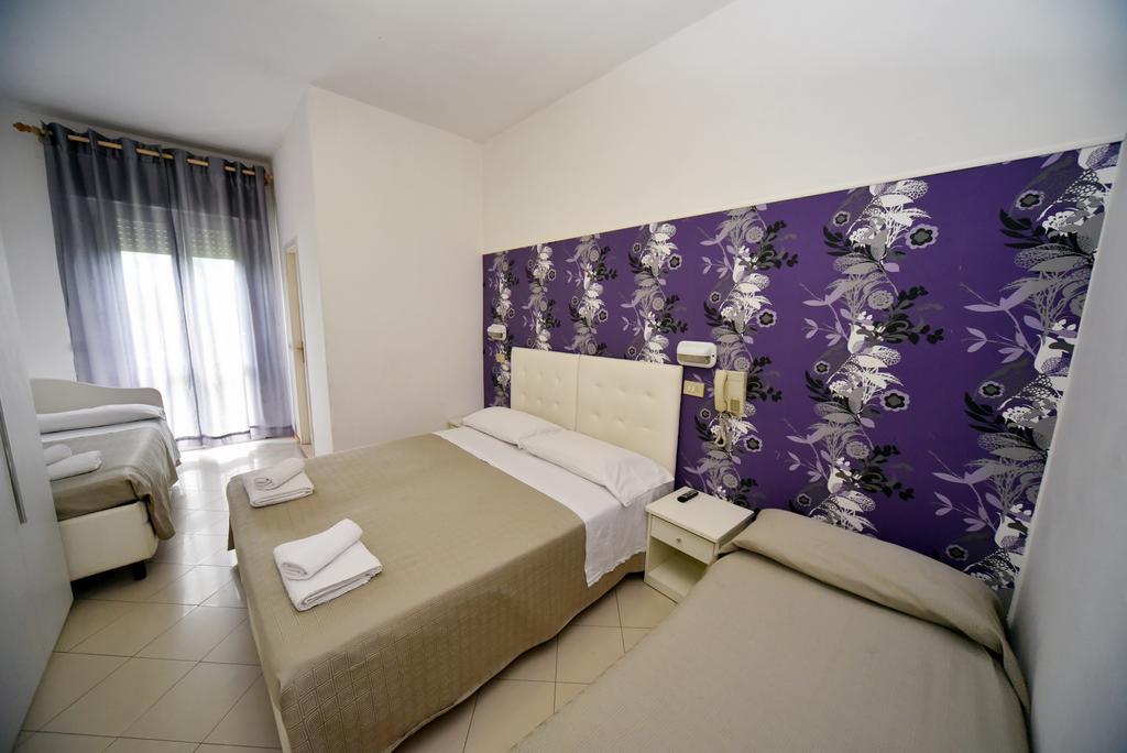 Hotel Marika Rimini Extérieur photo