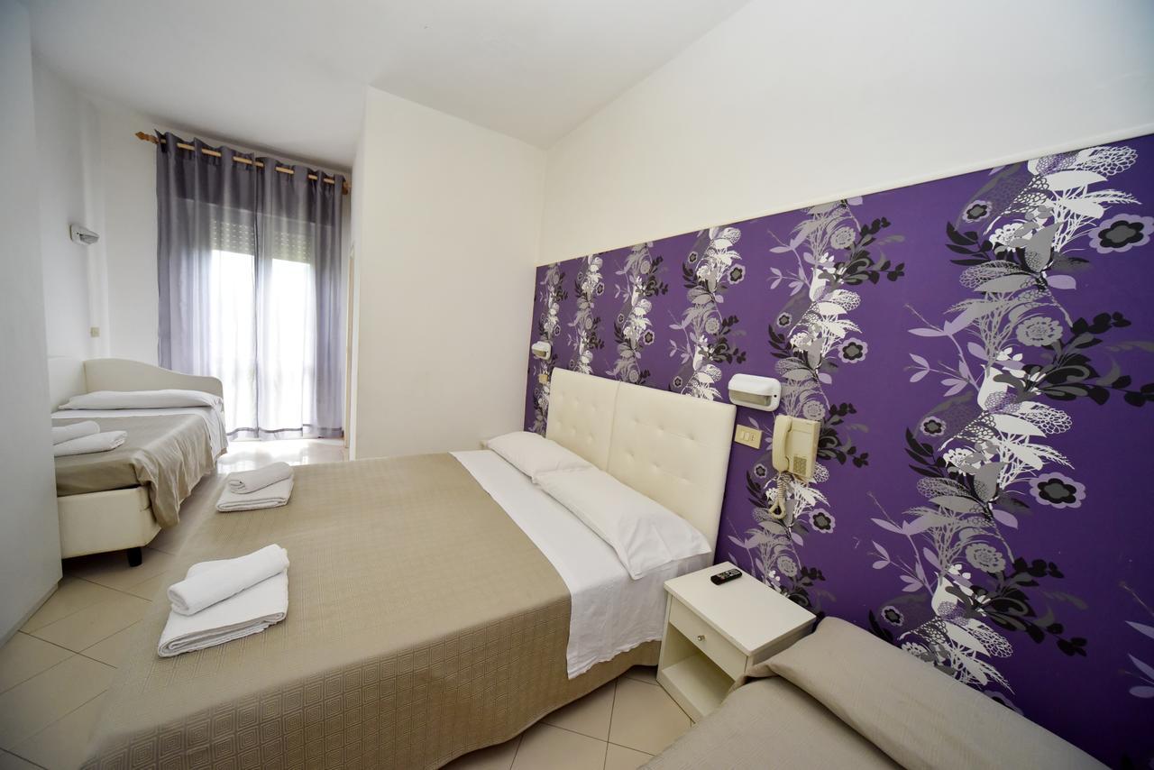 Hotel Marika Rimini Extérieur photo