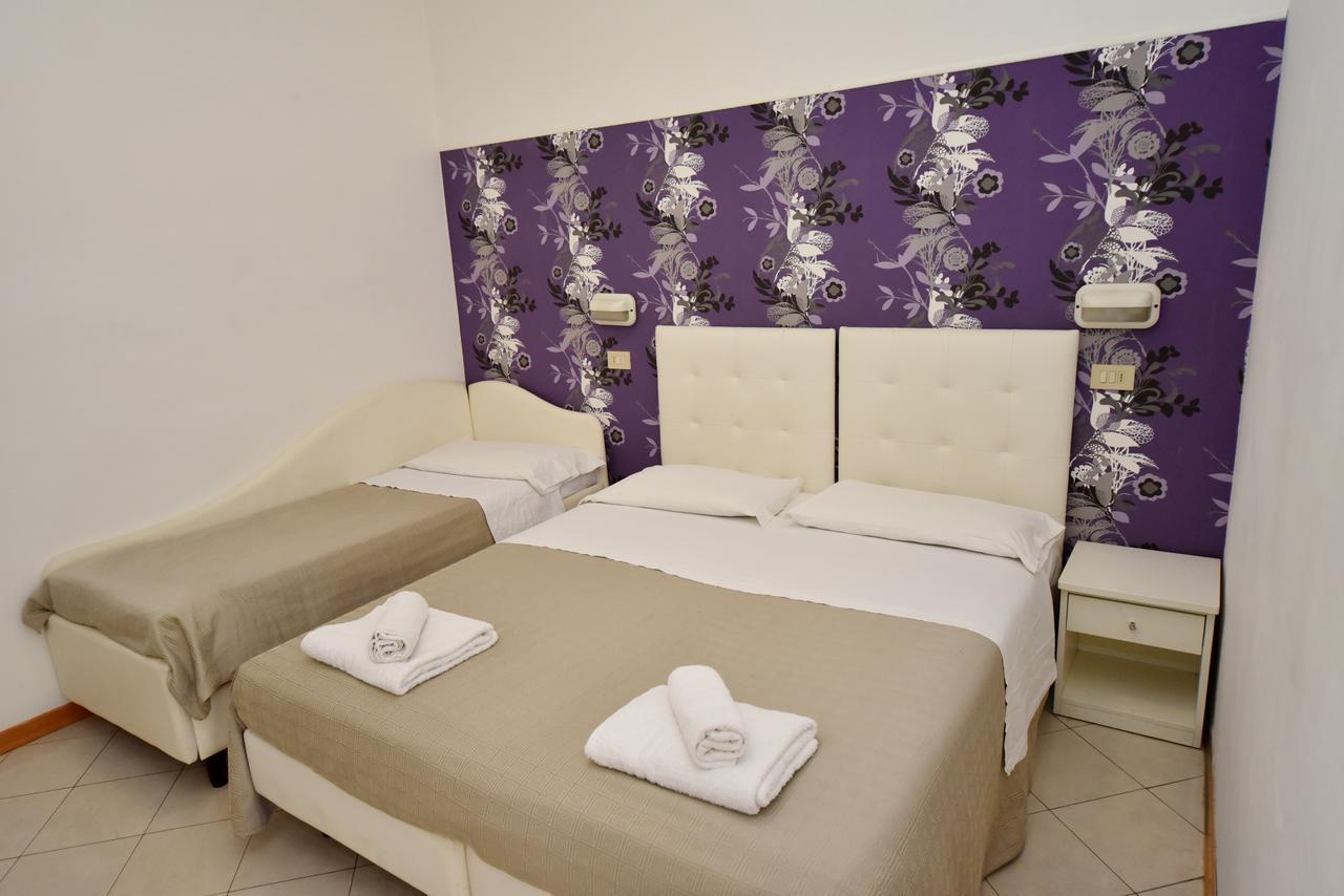 Hotel Marika Rimini Extérieur photo